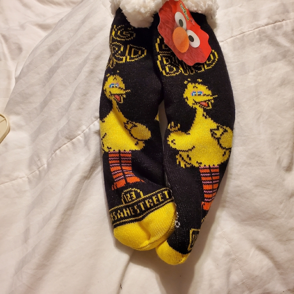 "ON SALE" NWT "Big Bird" Themed Socks 1 size
